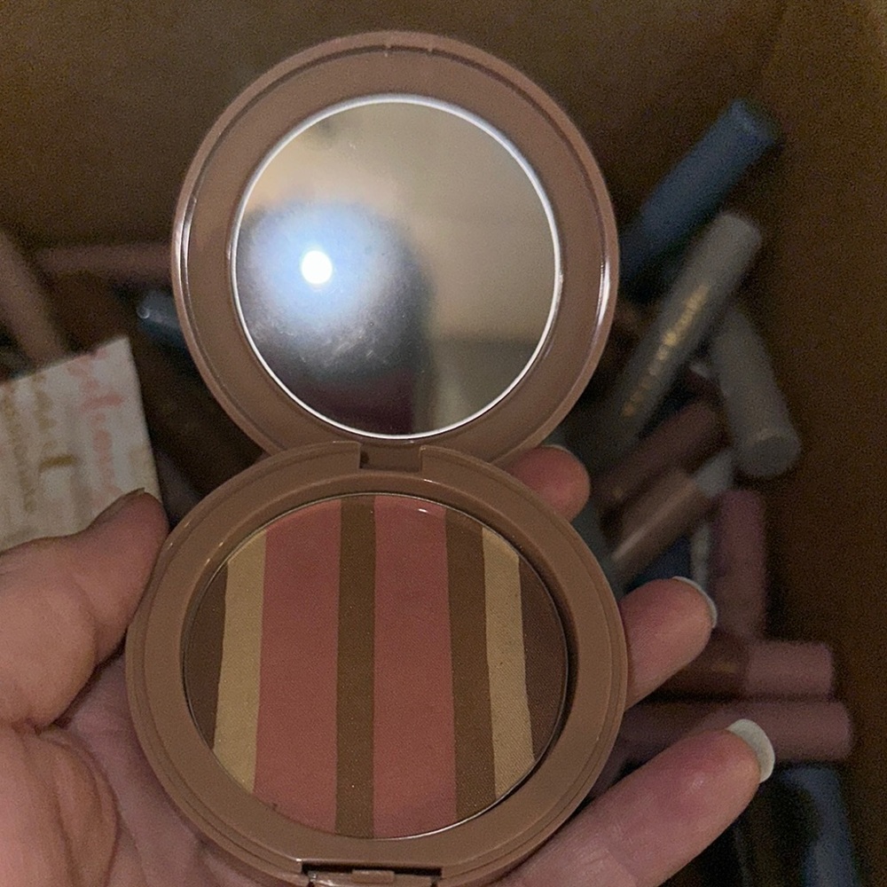 Belle beauty Multicolor Bronzer Palette